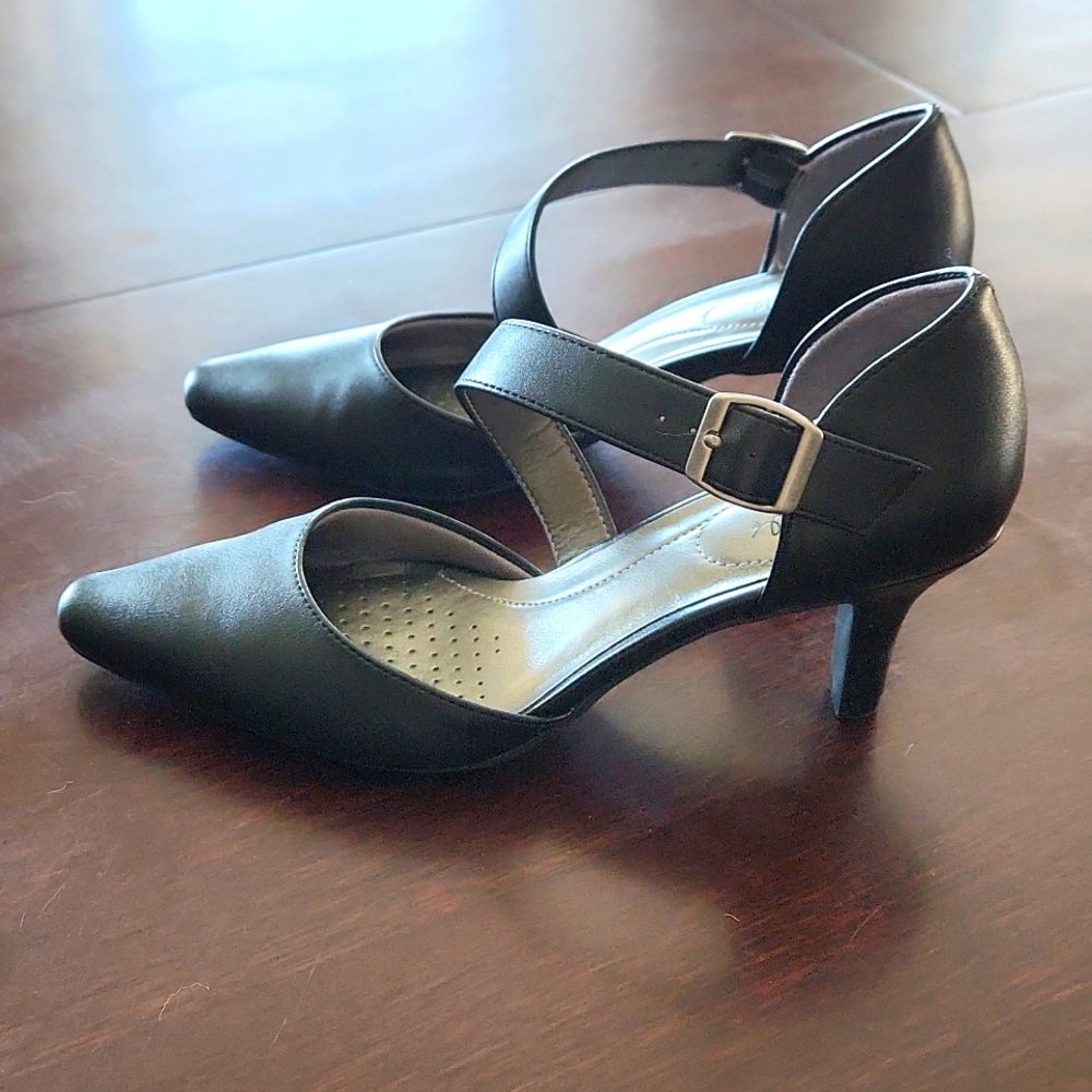 Lifestride Kamala pumps size 6.5 Never worn